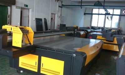 玻璃板,亞克力板,塑膠制品,皮革皮具打印機_機械類欄目